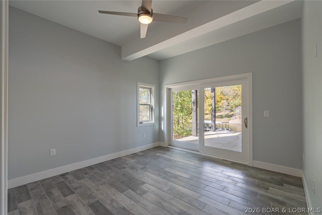 289 Adrian Lane. Climax Springs, MO 65324