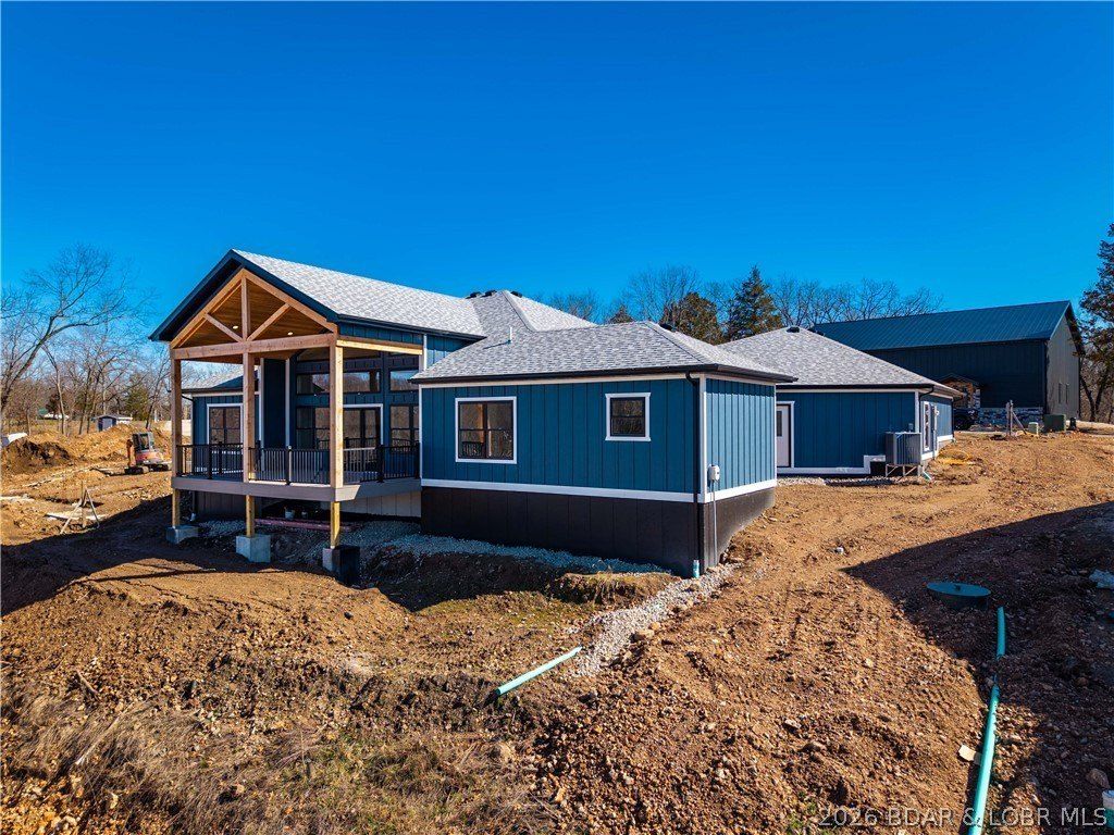 31291 Los Breezes Circle. Rocky Mount, MO 65072