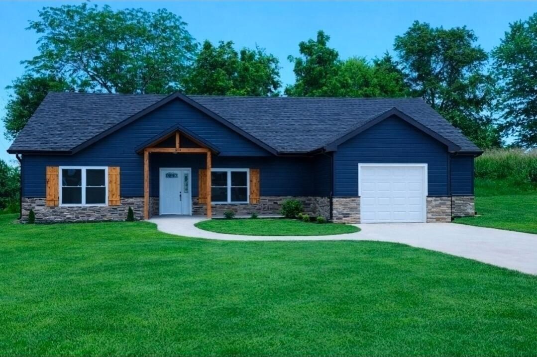 Brian Avenue. Ava, MO 65608