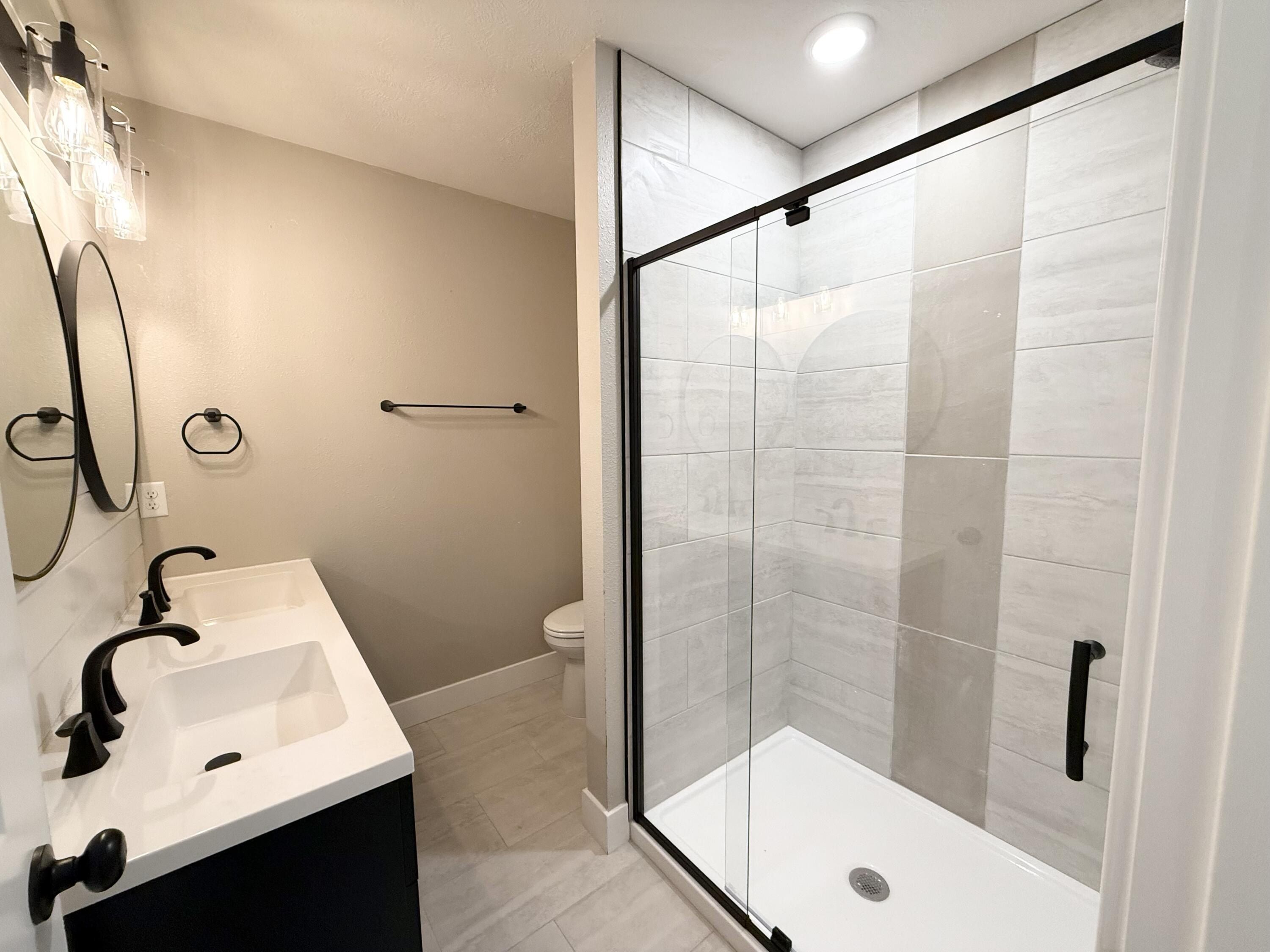 1116 W Broadmoor Street. Springfield, MO 65807