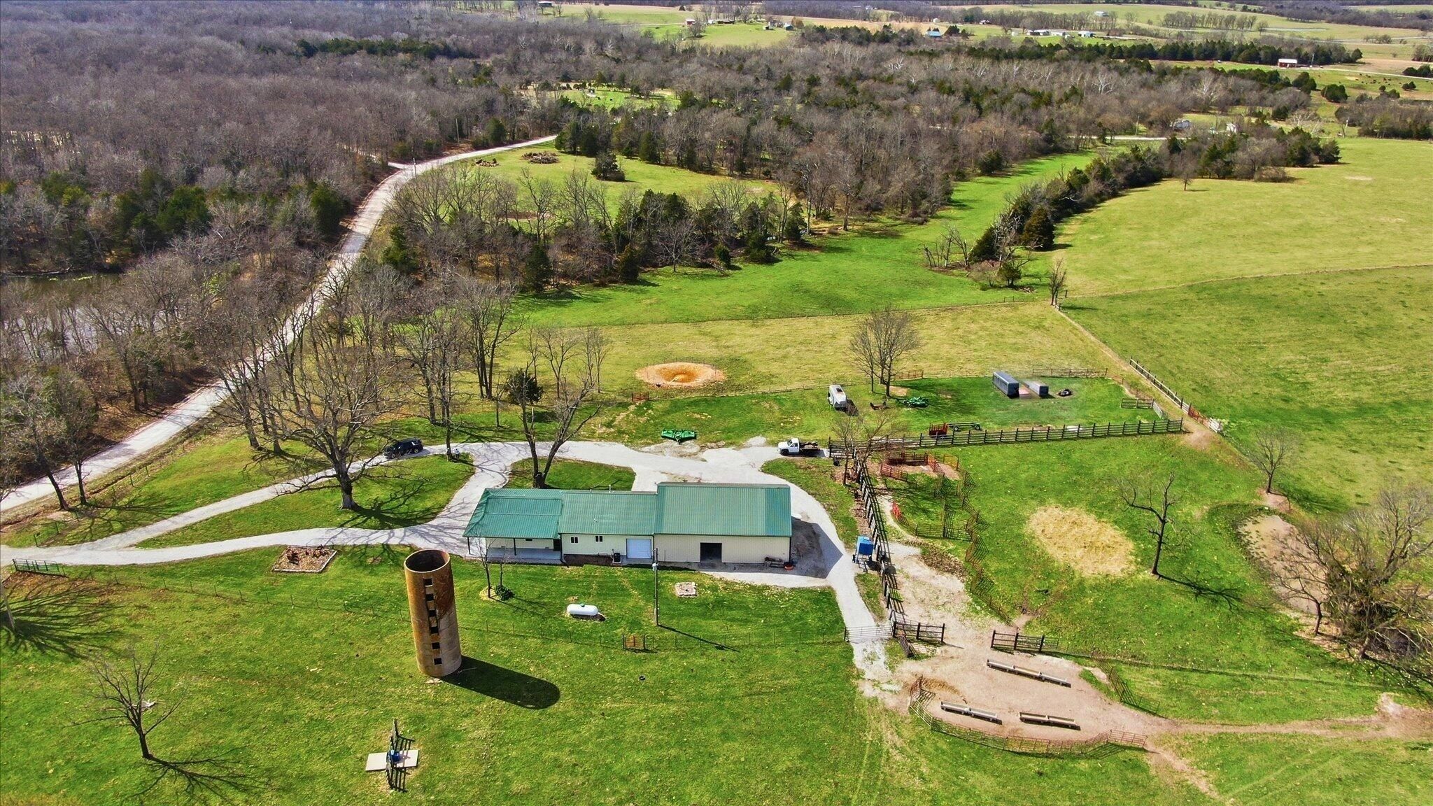 122 Westwind Road. Elkland, MO 65644