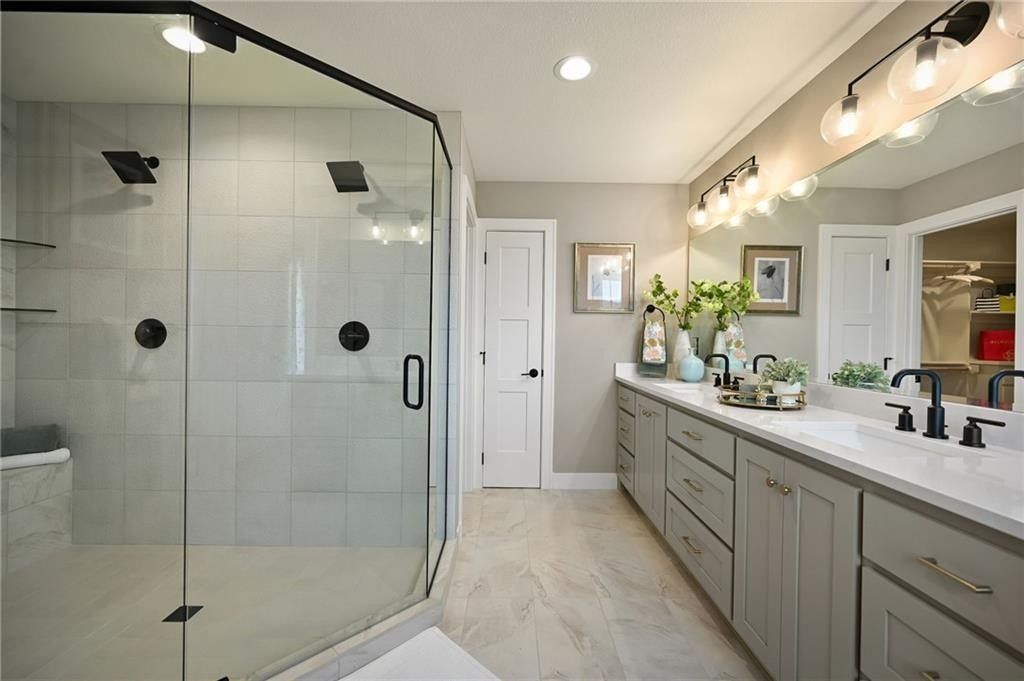 205 Nw Lovins Drive. Lees Summit, MO 64081