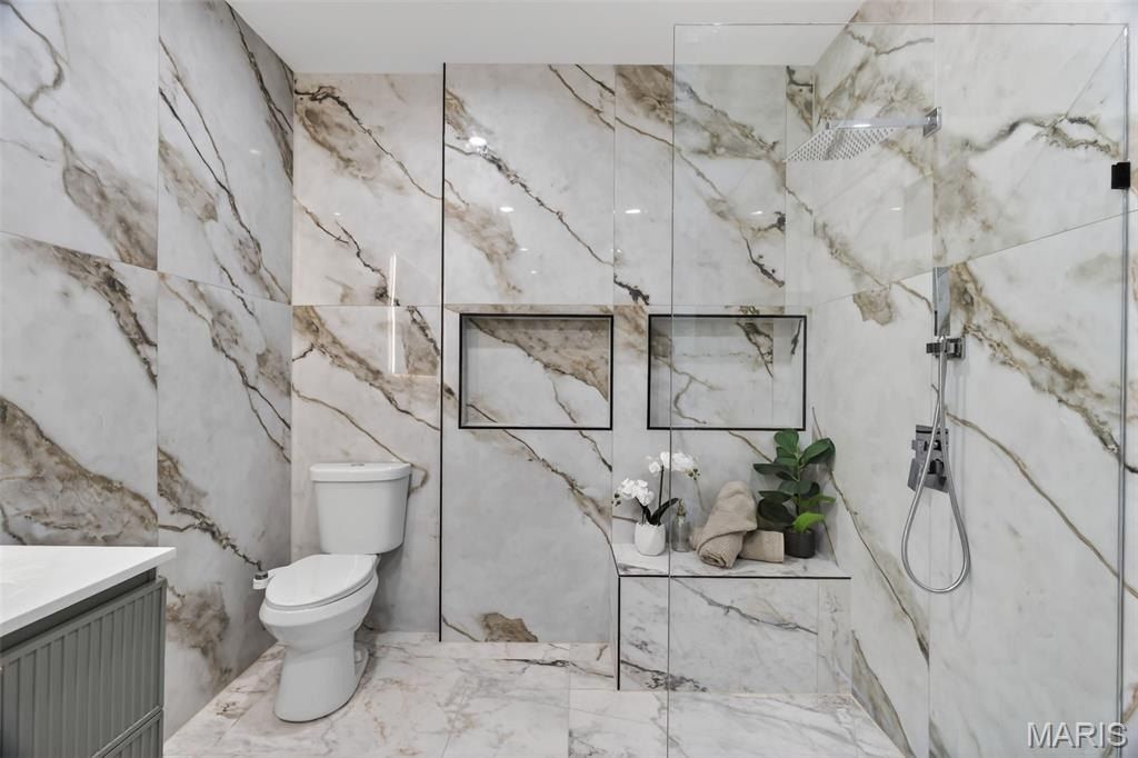 4140 Burgen Avenue. Saint Louis, MO 63116