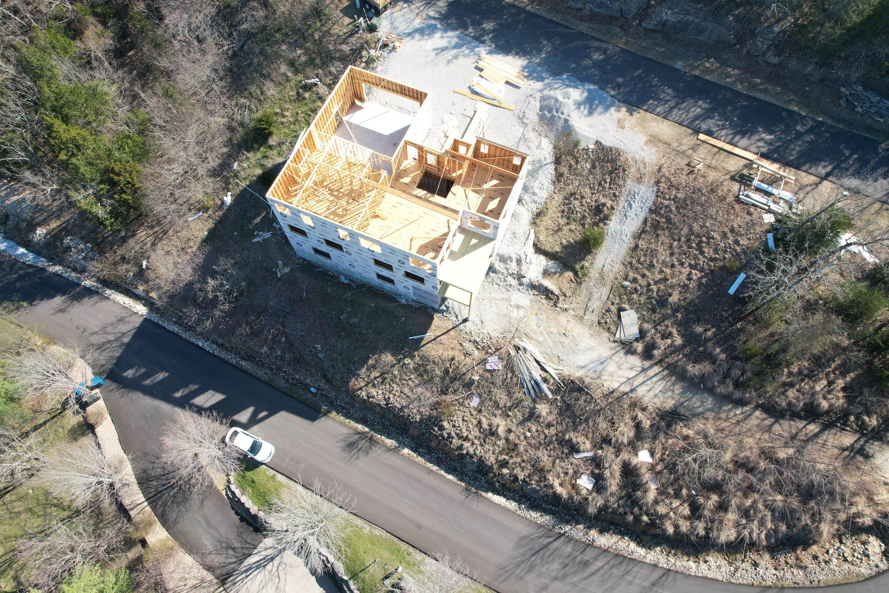 33 Henning Crossing. Branson, MO 65616