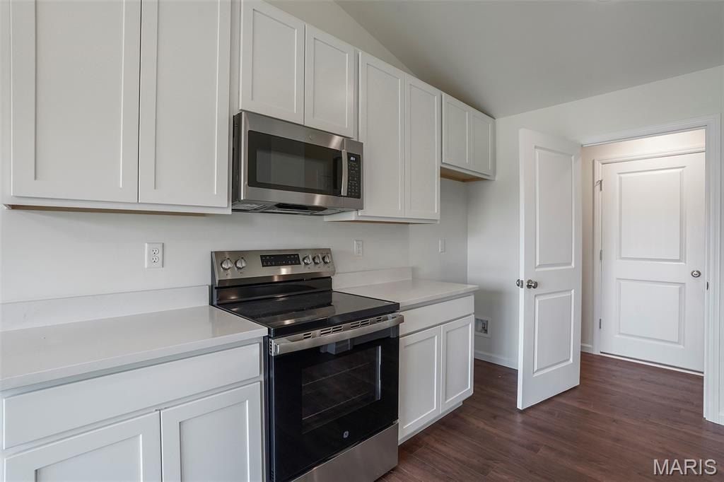 4573 Bella Terra Drive. Arnold, MO 63010