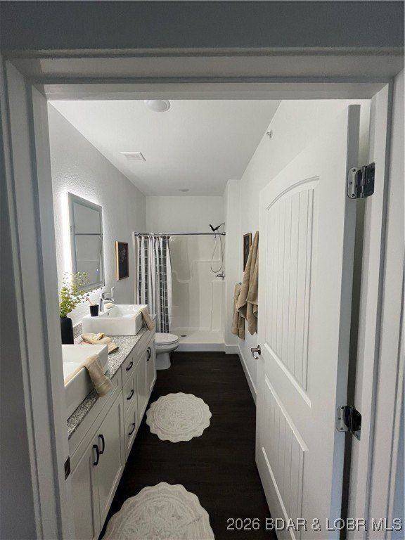 295 Highland Shores Drive Unit 3B. Lake Ozark, MO 65049