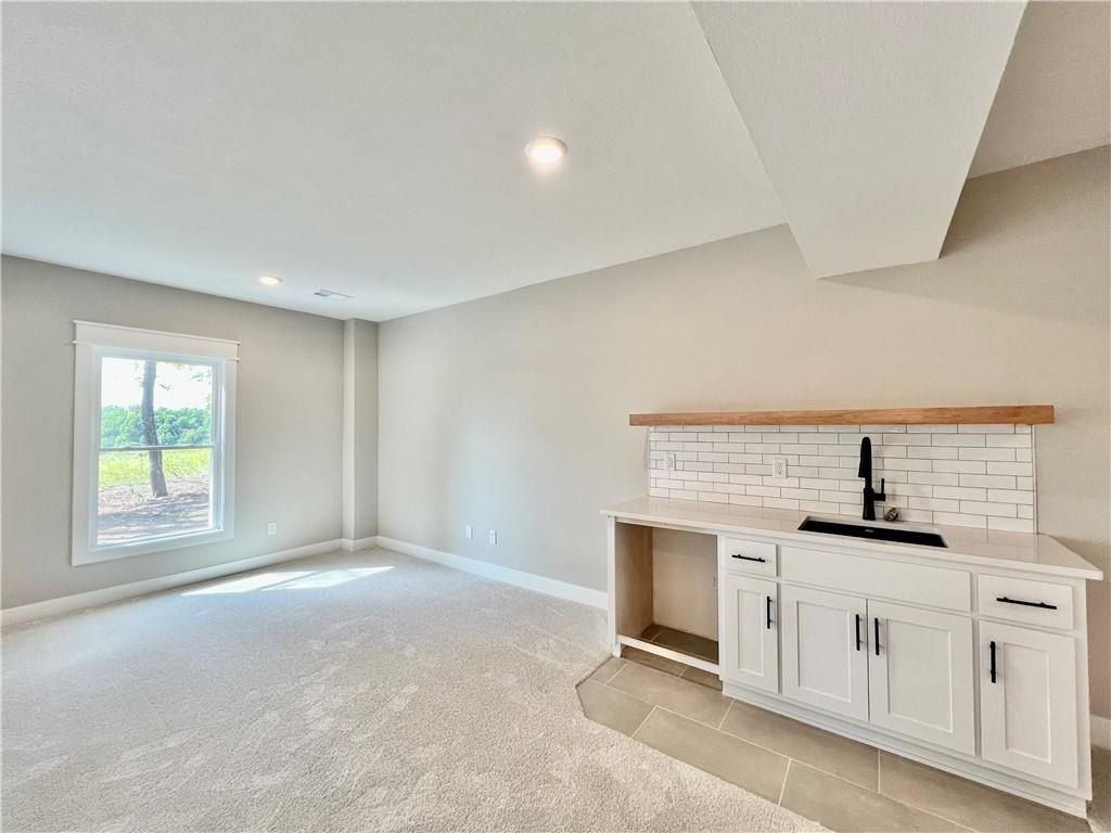 1921 Longview Drive. Liberty, MO 64068