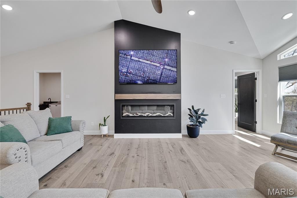 9784 Ridgecrest Drive. Hillsboro, MO 63050