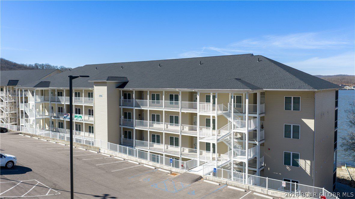 104 Sierra Bay Drive Unit 2F. Camdenton, MO 65020