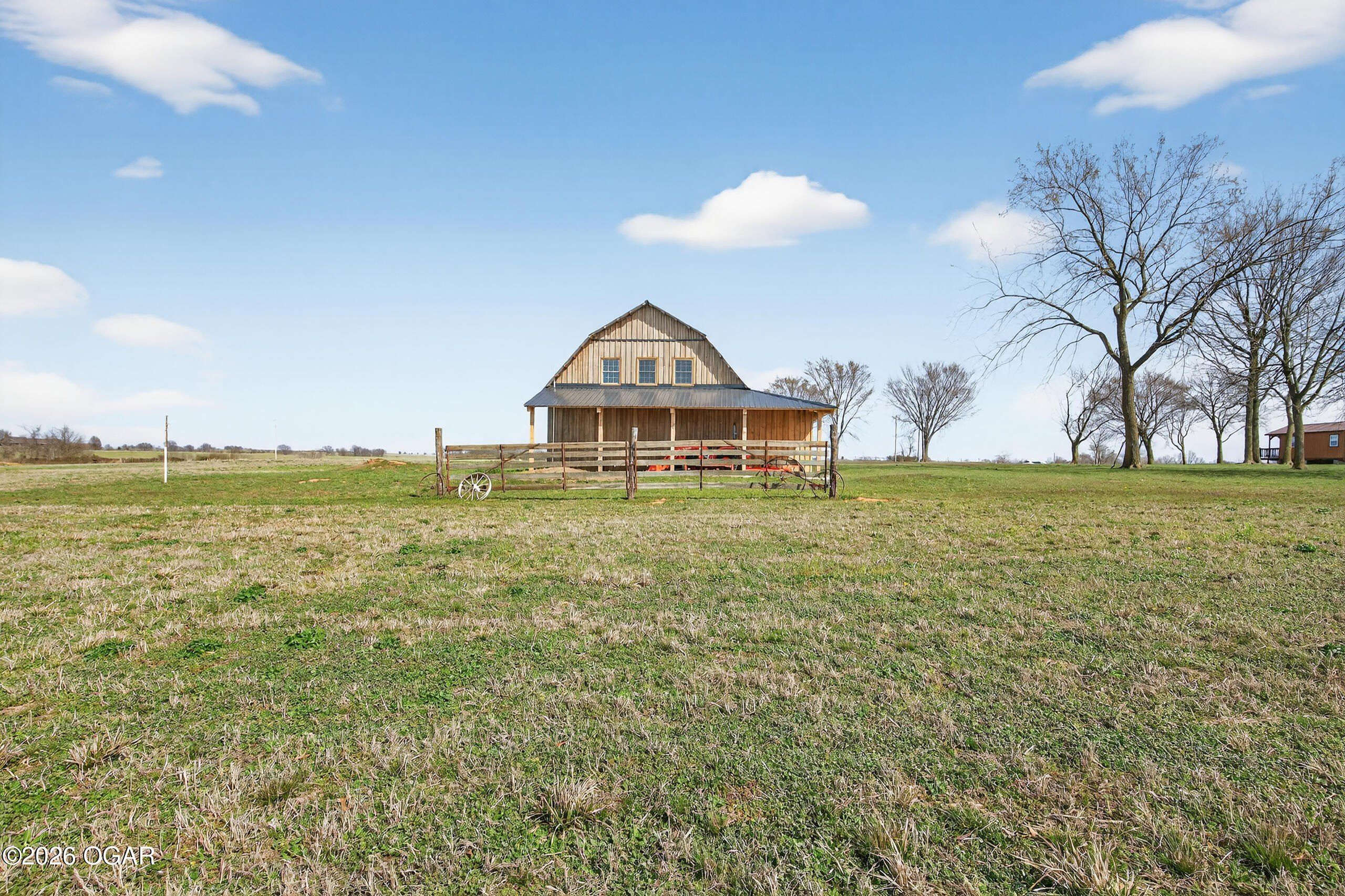 29990C S 2725 Road. Sheldon, MO 64784