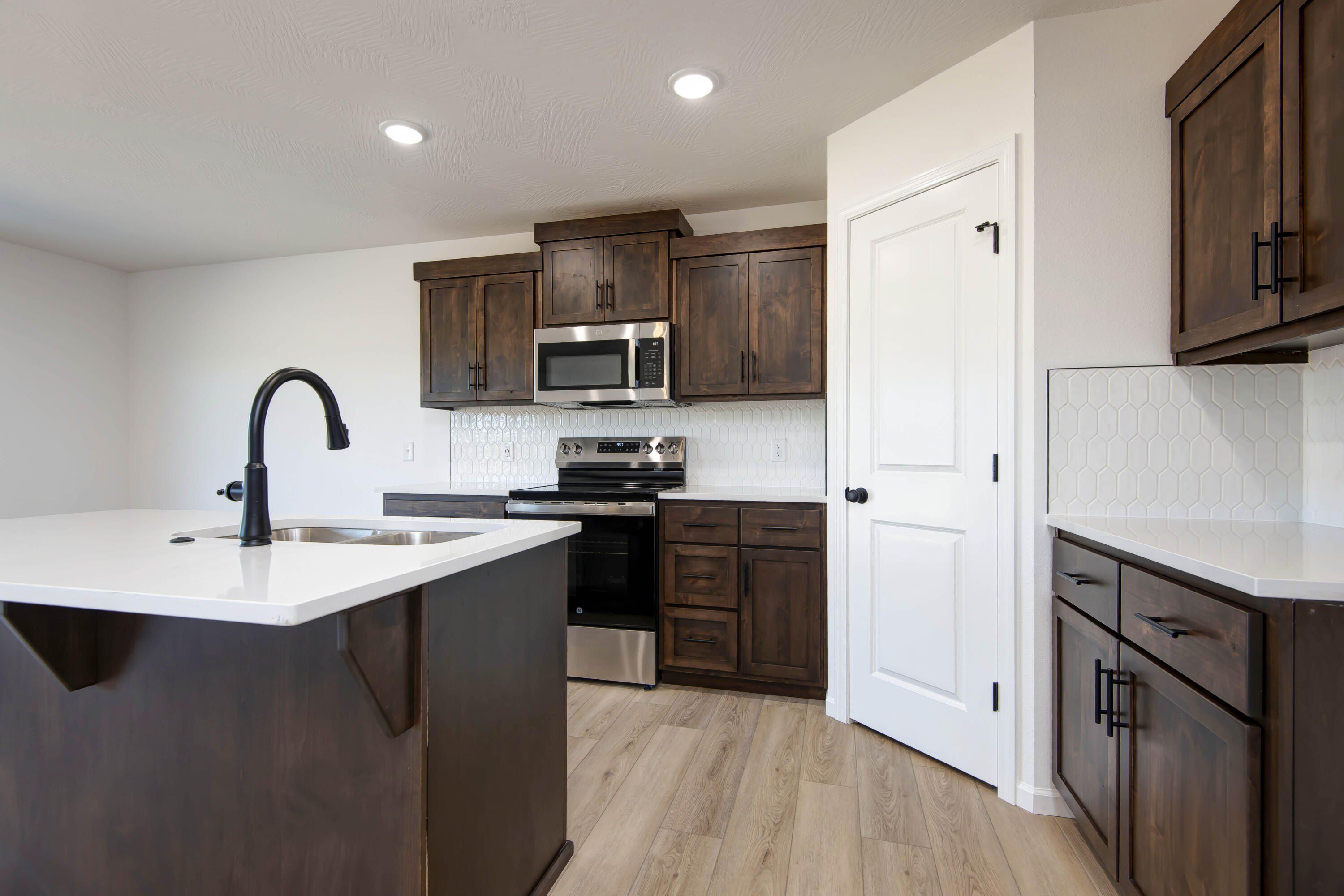 1912 W Woodhaven Drive Lot 37. Ozark, MO 65721