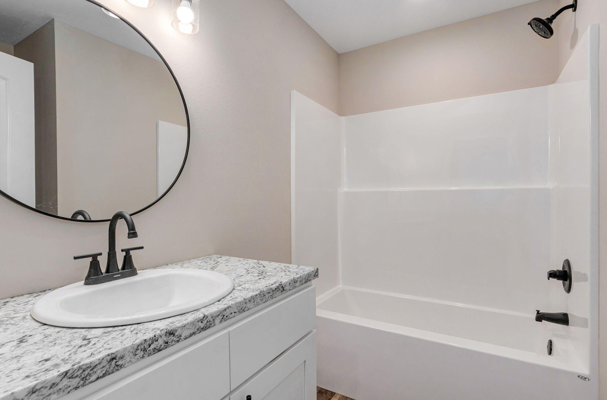 215 W Cofield Street. Aurora, MO 65605