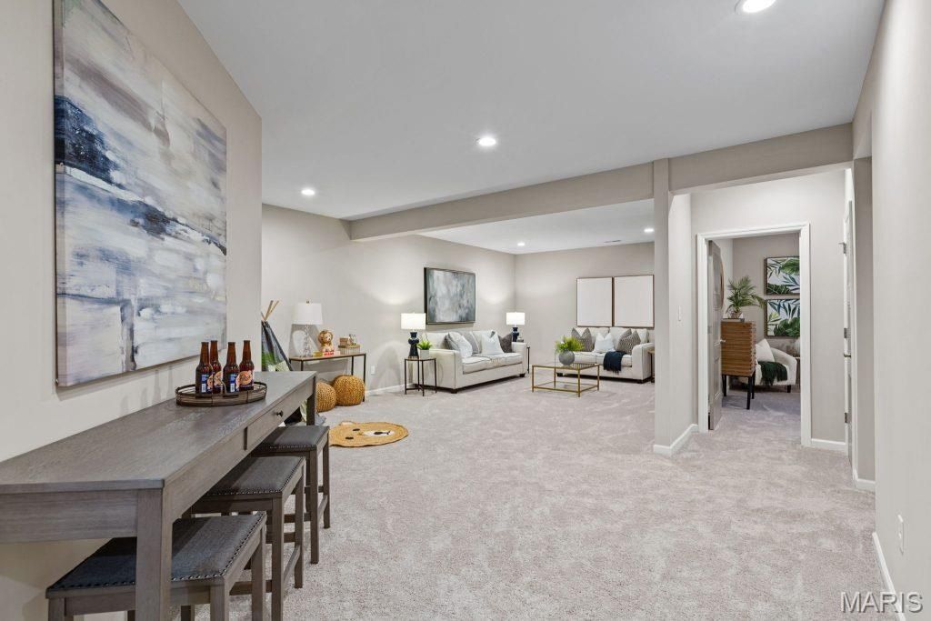 729 Barnwood Hill Drive. Wentzville, MO 63385