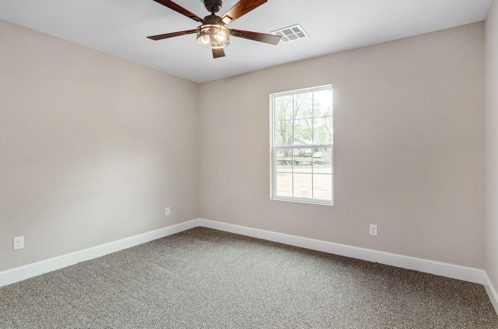 215 W Cofield Street. Aurora, MO 65605