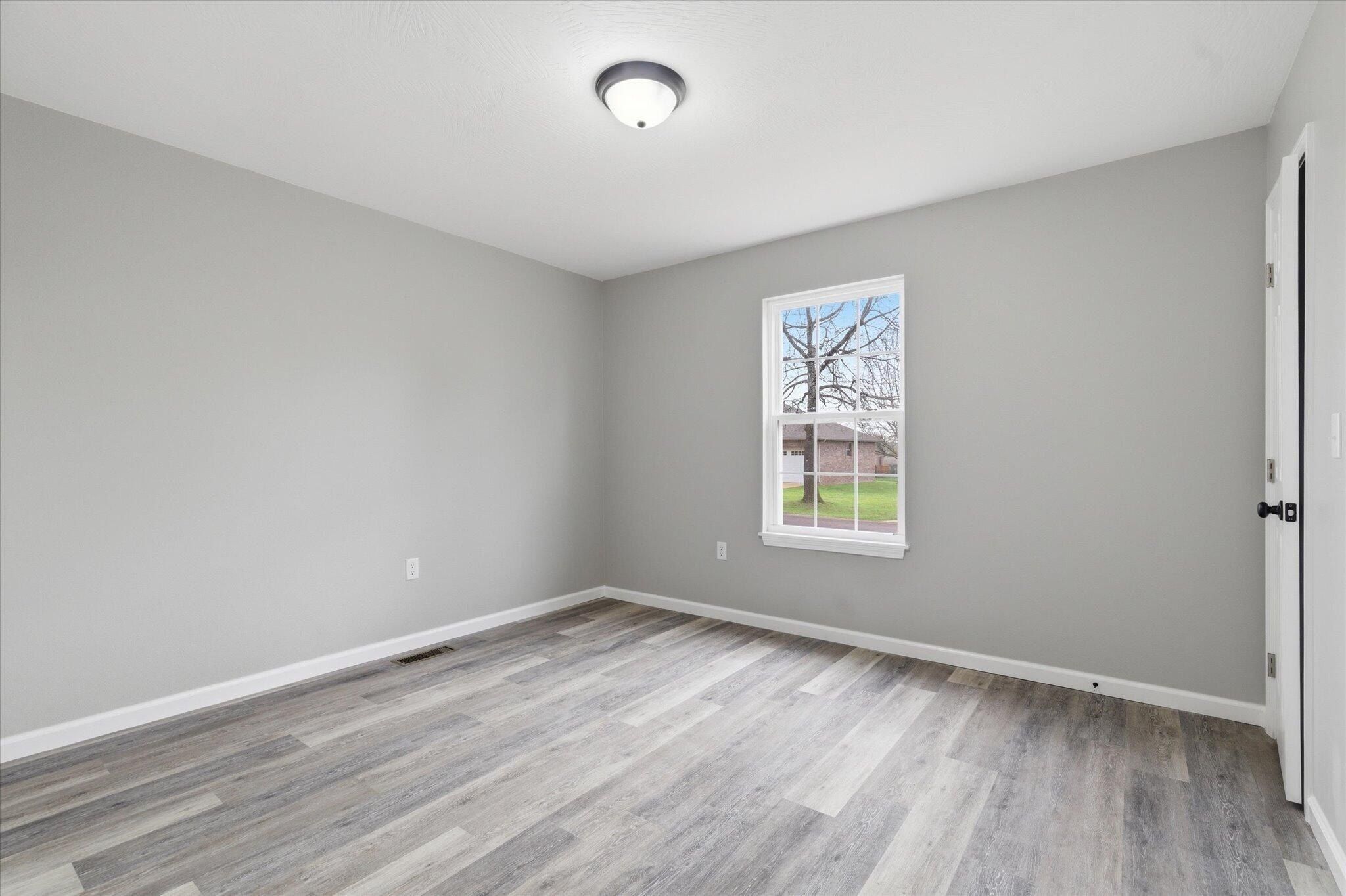 2602 Country Drive. Mountain Grove, MO 65711