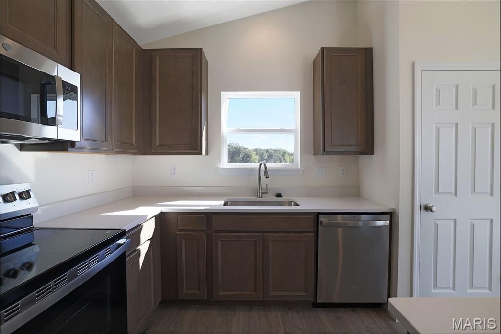 416 Silver Fox Court. Eureka, MO 63025