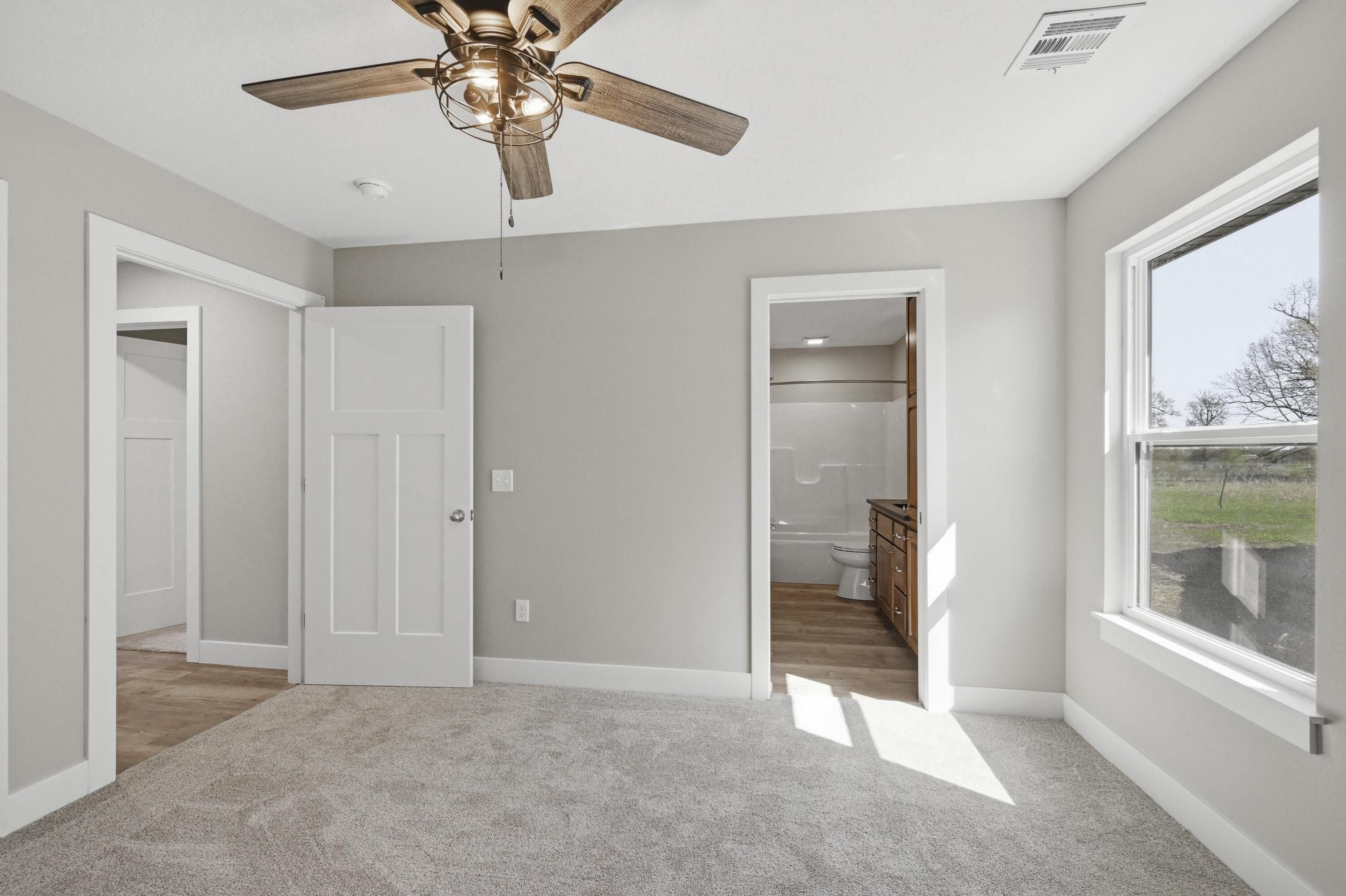 13580 Patti Lane. Neosho, MO 64850