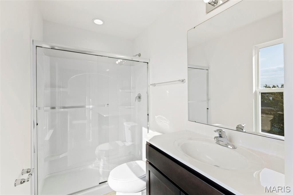 14 Town Centre Court. Foristell, MO 63348