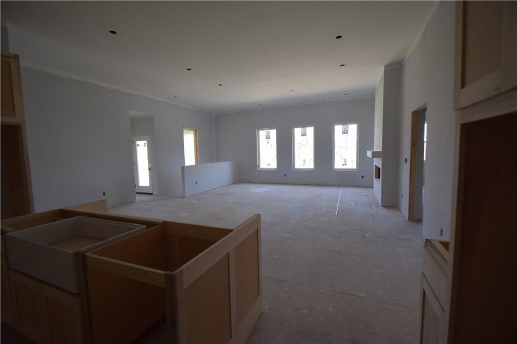 1703 Sw Locust Street. Oak Grove, MO 64075