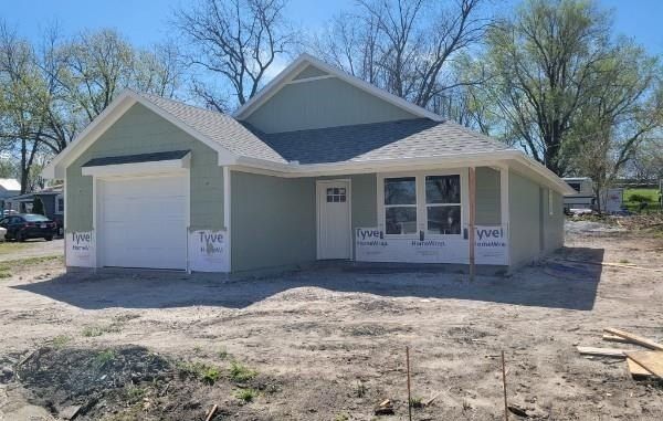 207 W Marshall Street. Mayview, MO 64071