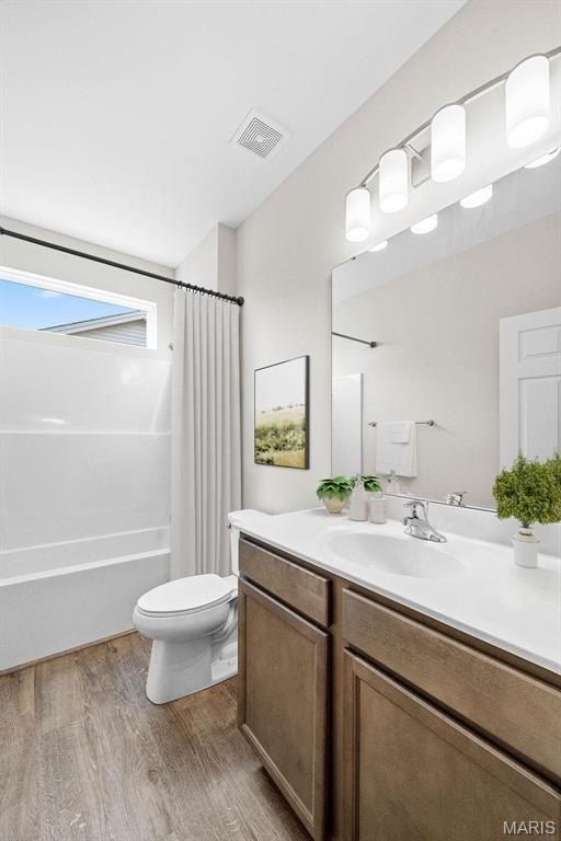 2999 Halls Green Drive. Washington, MO 63090