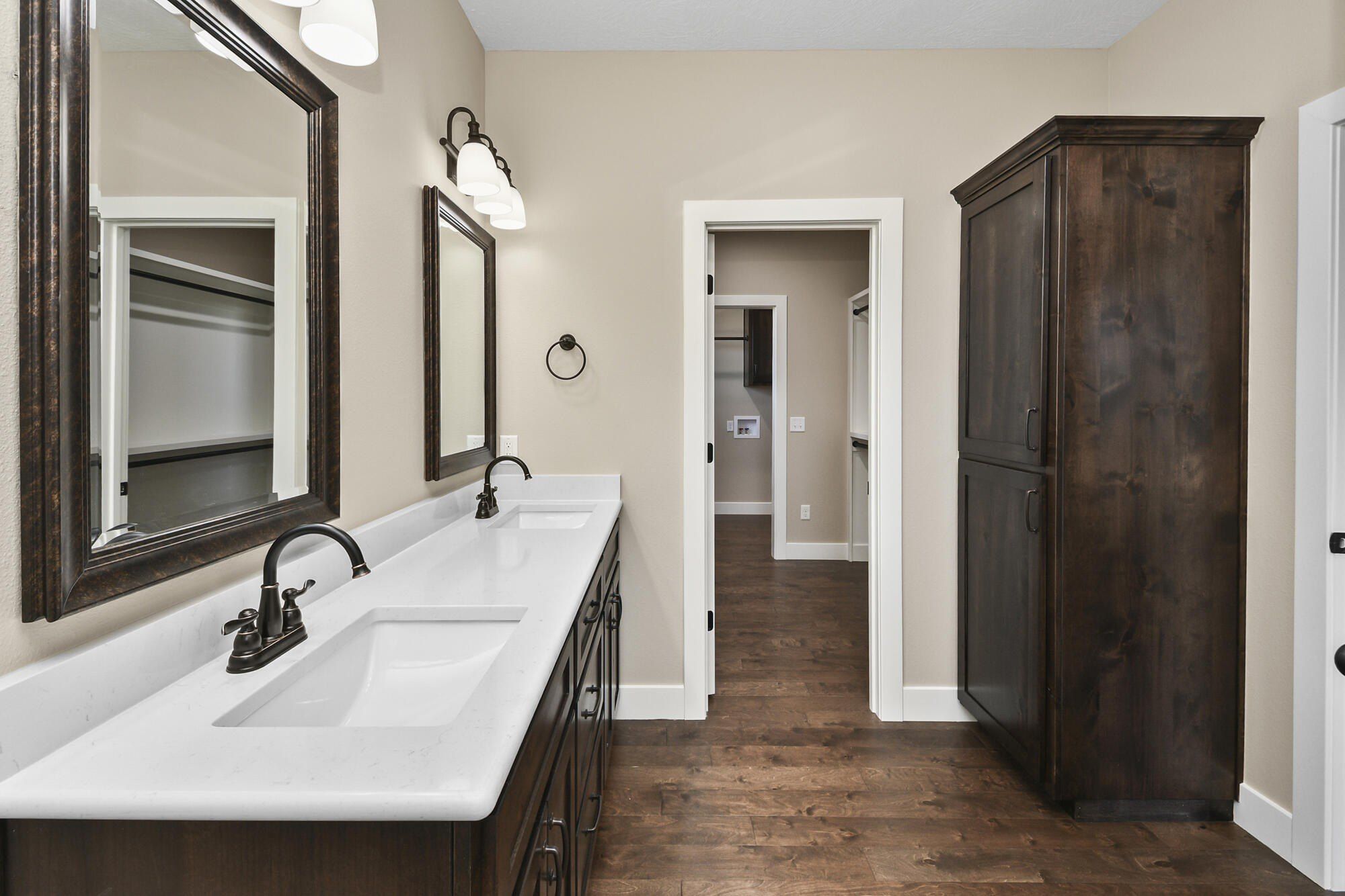 367 Knightsway. Billings, MO 65610