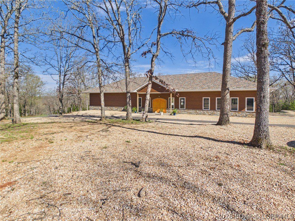 33 Big Cedar Drive. Camdenton, MO 65020