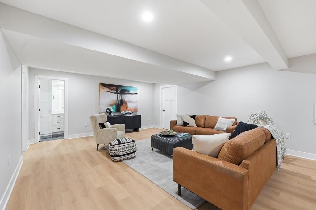 12706 10Th Street. Grandview, MO 64030