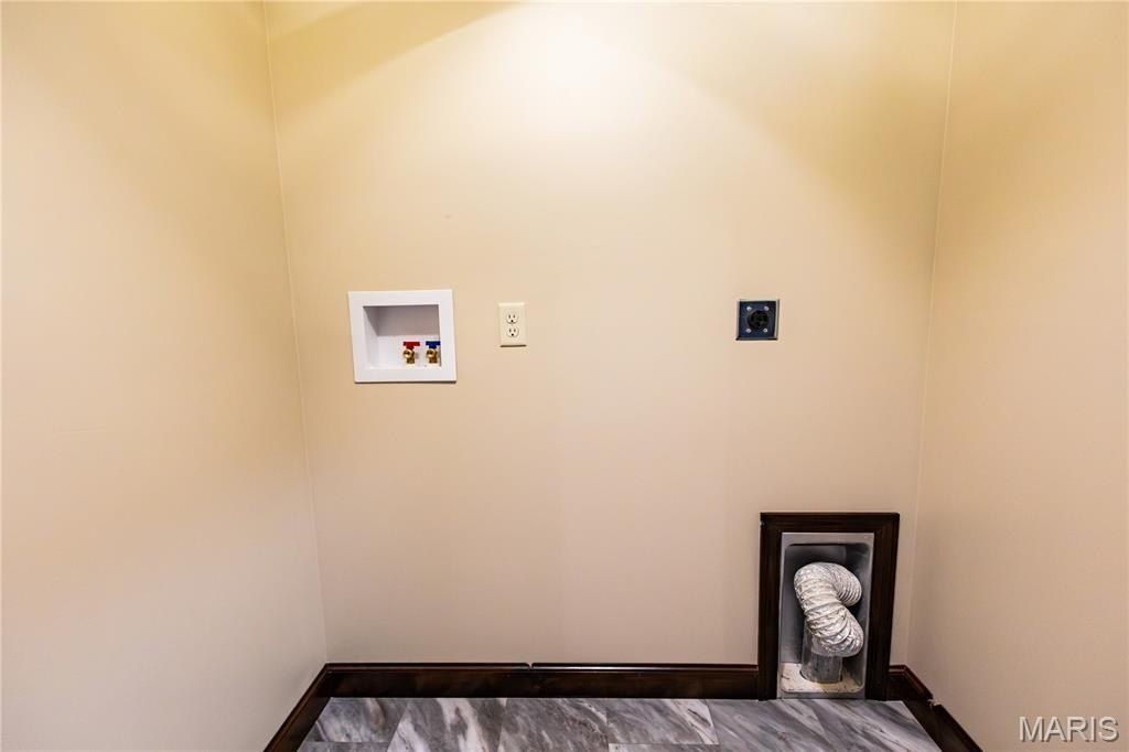 10401 Short Road. De Soto, MO 63020