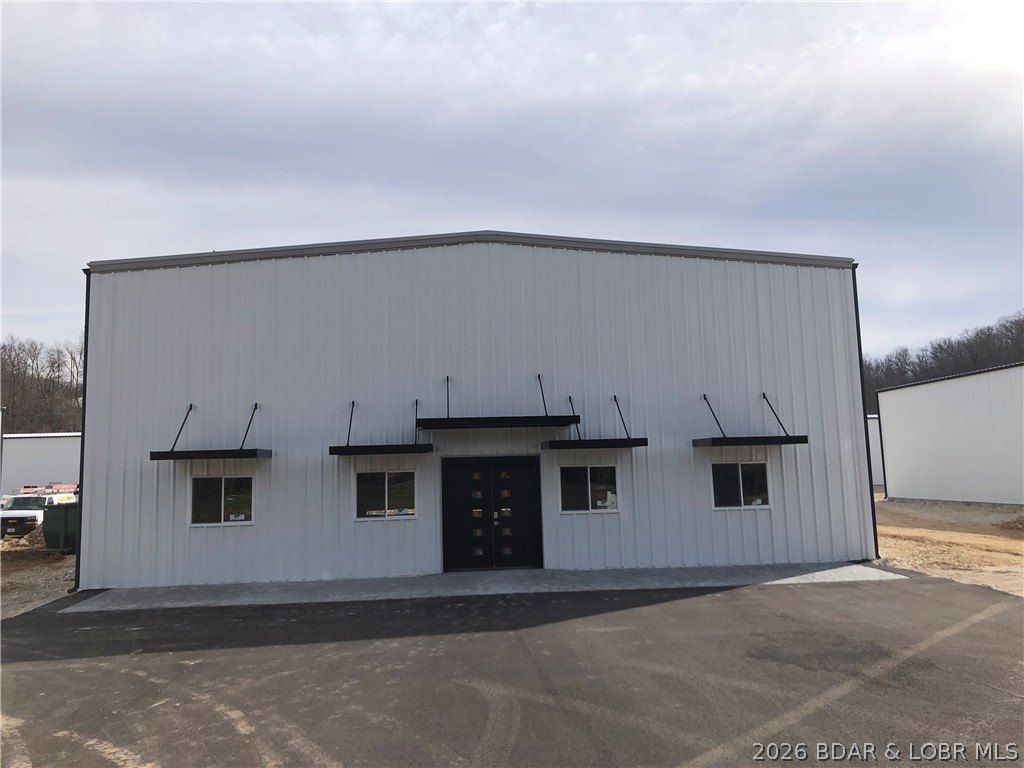 80 Industrial Flats Road. Eldon, MO 65026
