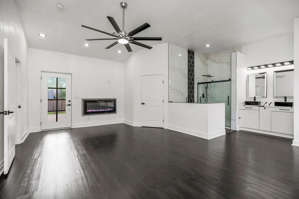 9806 Bennington Avenue. Kansas City, MO 64134