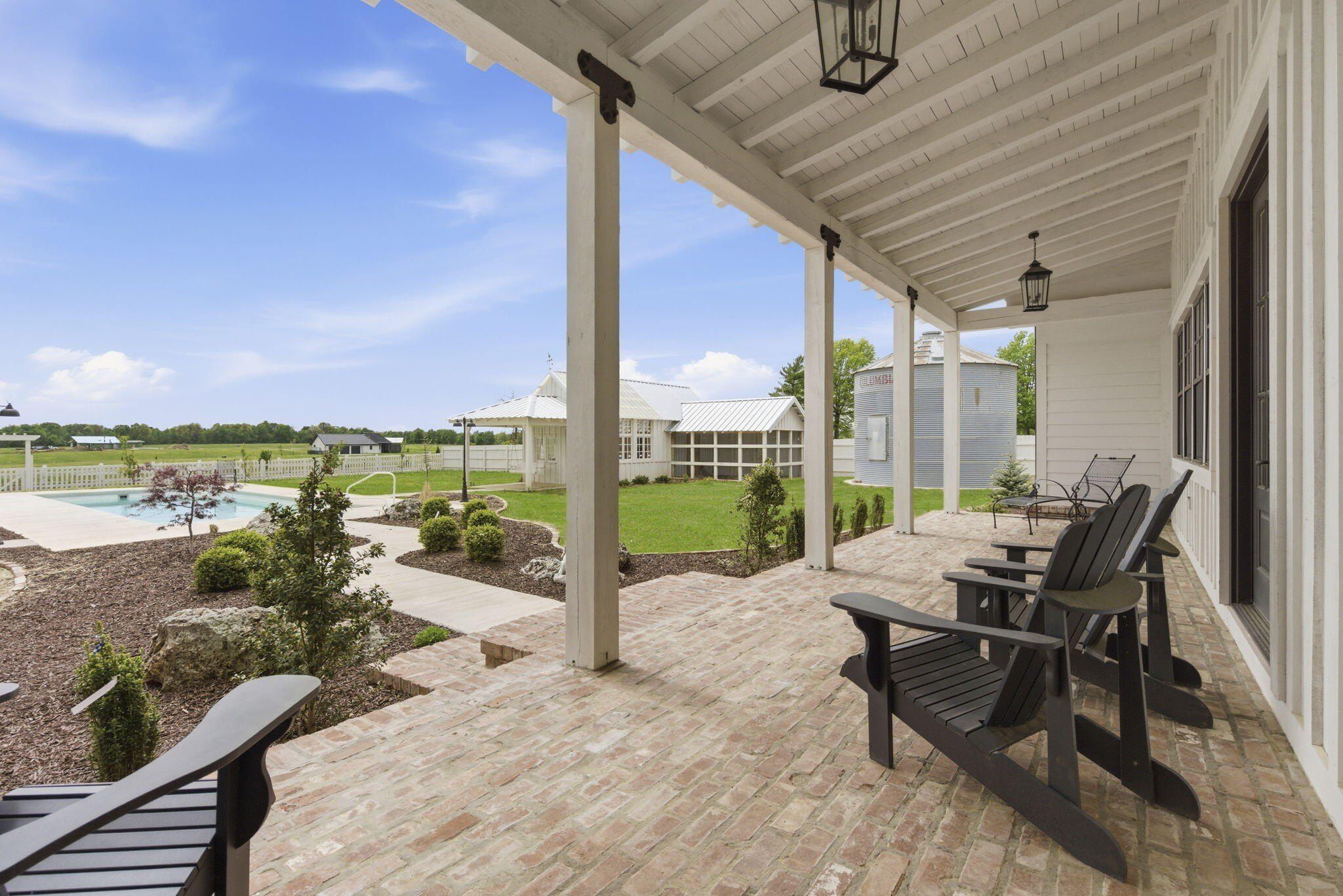 6254 E Farm Rd 132. Springfield, MO 65802