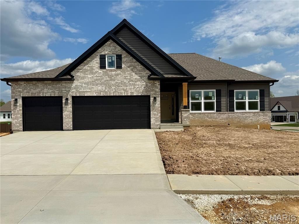 505 Clarks Crossing. Moscow Mills, MO 63362