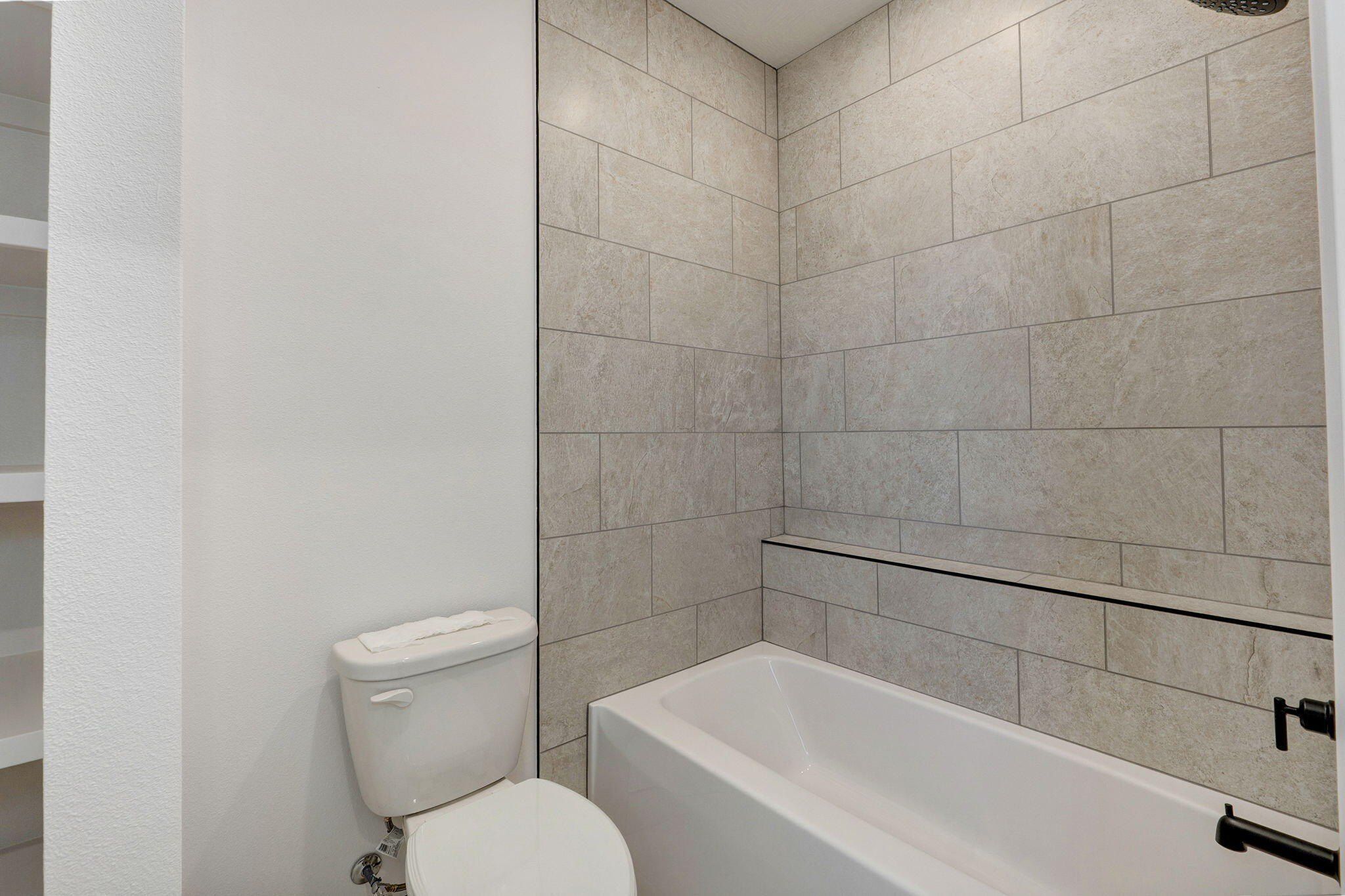 2079 N Silver Charm Avenue. Springfield, MO 65802