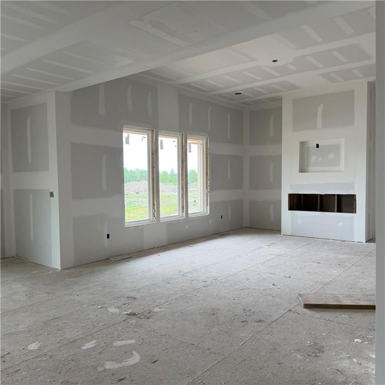 2347 Foxtail Drive. Kearney, MO 64060