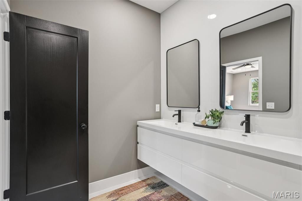2258 S Jefferson Avenue. Saint Louis, MO 63104