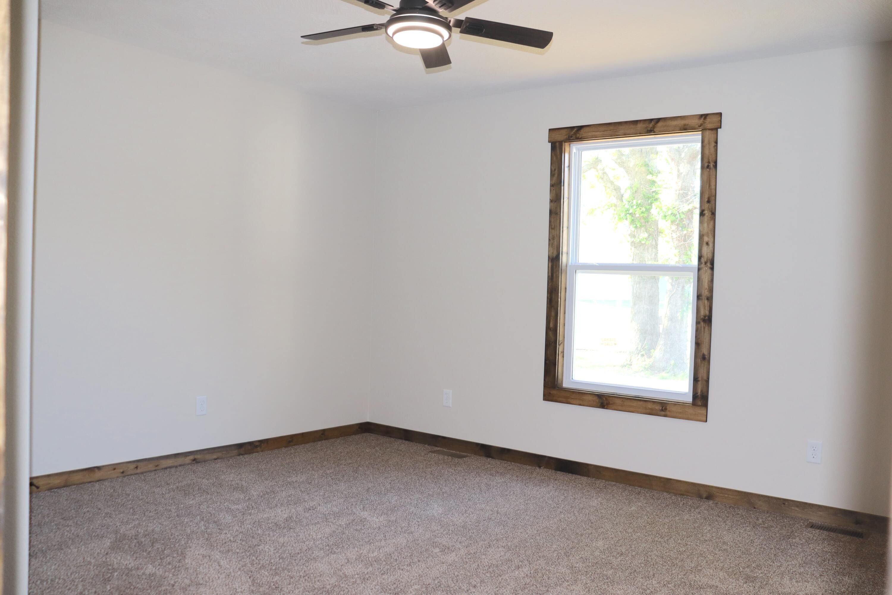 W Thoroughfare Street. Seymour, MO 65746