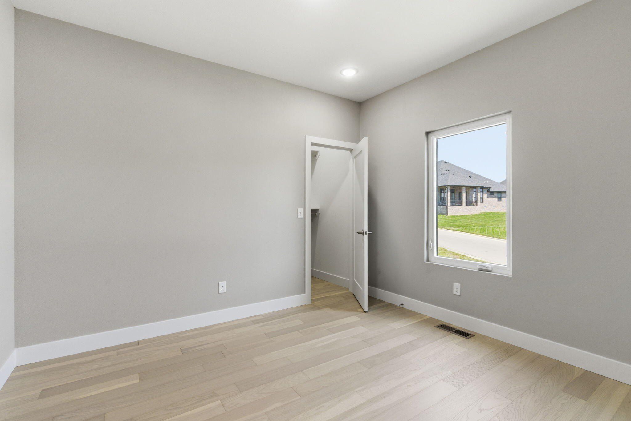 5048 E Swale Court. Springfield, MO 65802