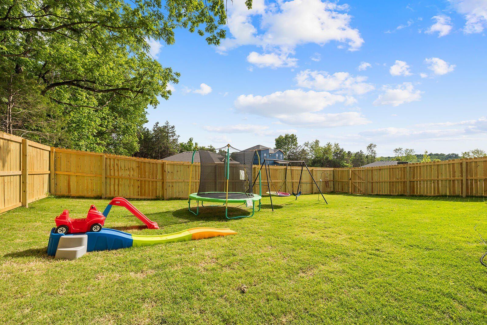 1002 S Tara Way. Ozark, MO 65721
