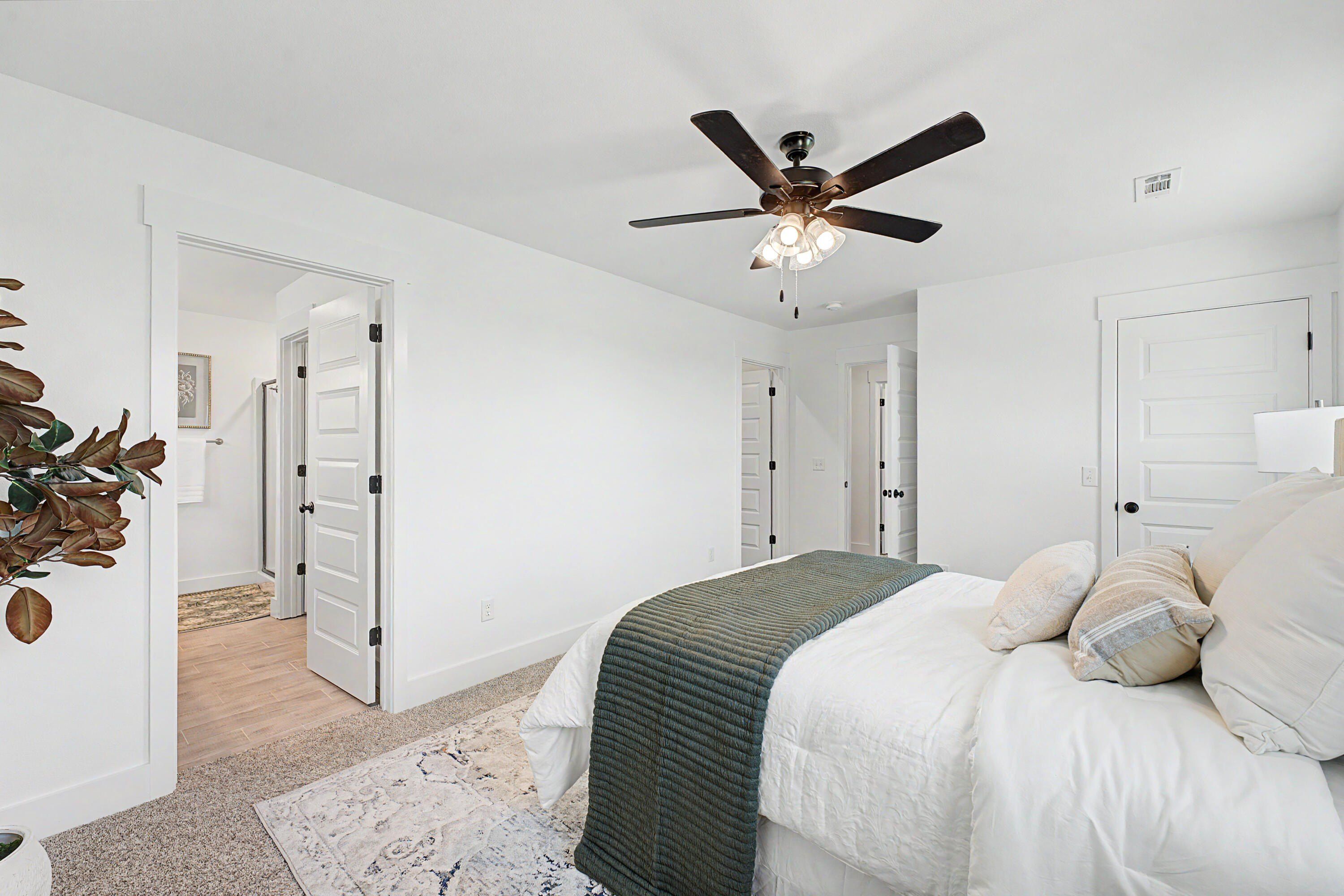 1136 E Abercorn Street. Republic, MO 65738