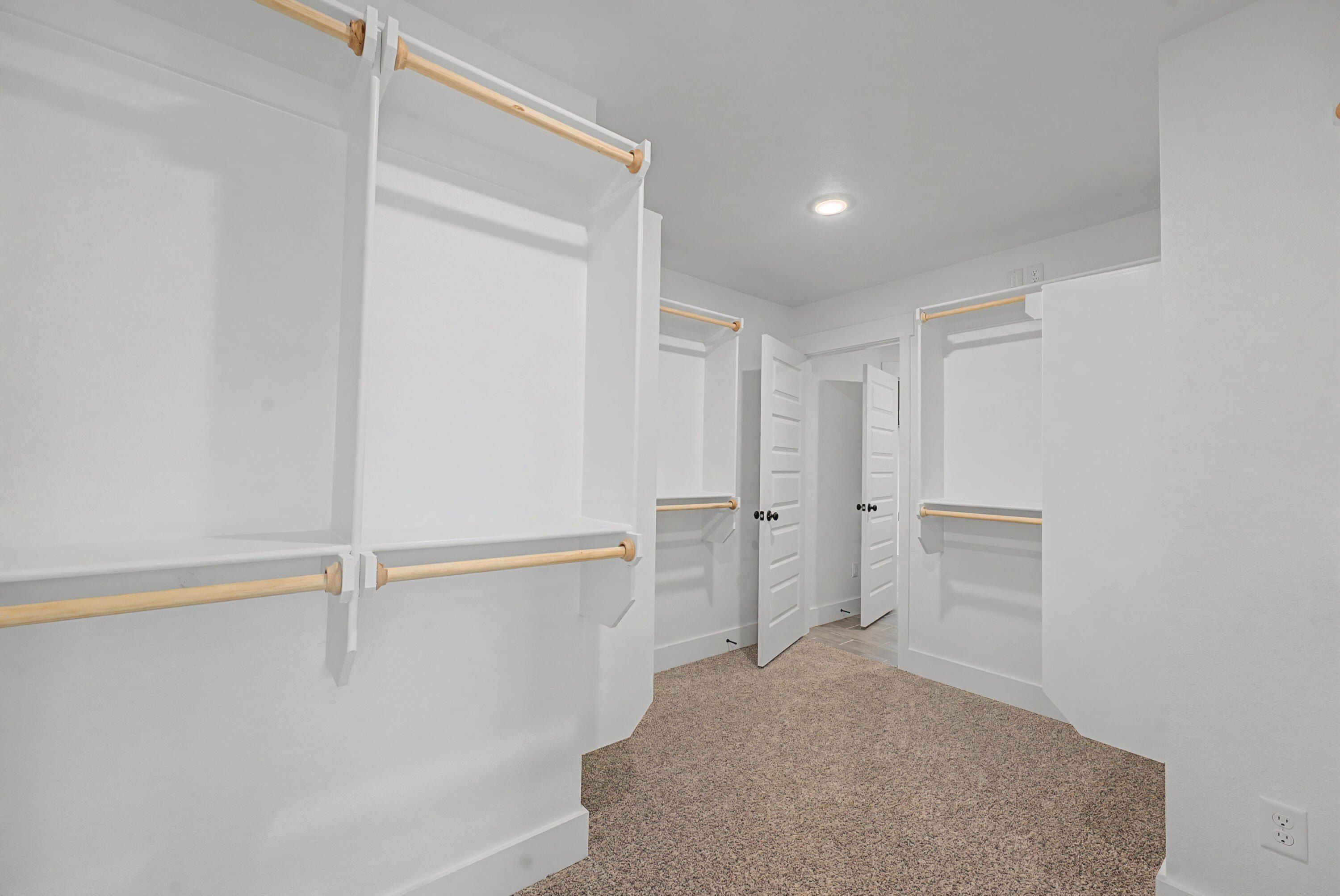 5153 S Ivey Lane. Battlefield, MO 65619
