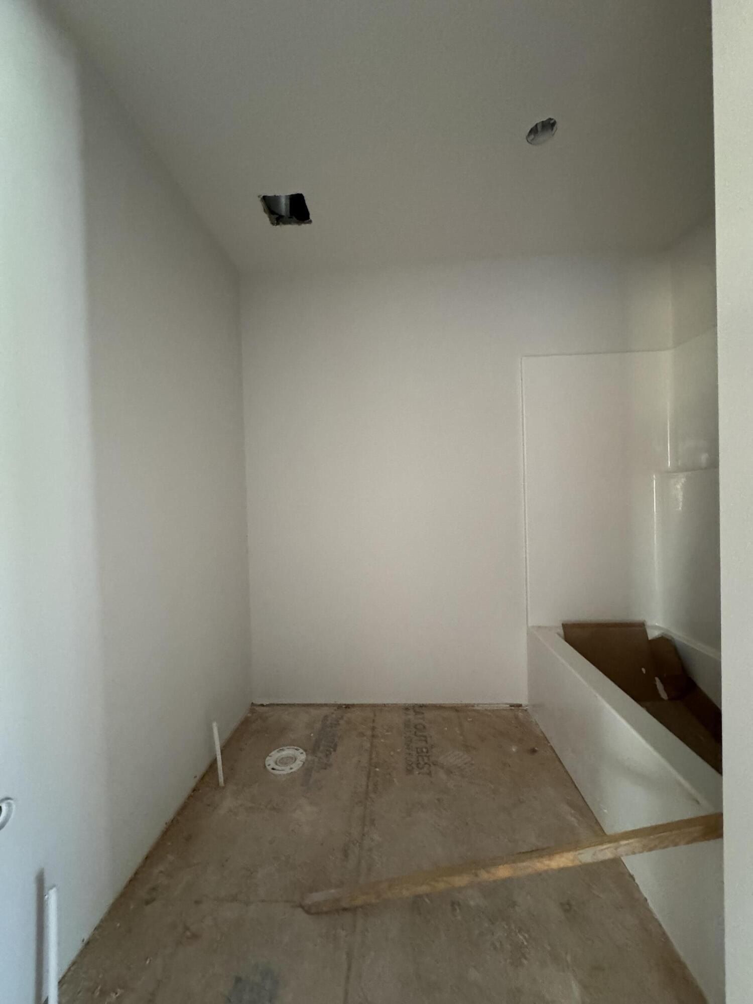 2608 W Pigeon Drive. Ozark, MO 65721