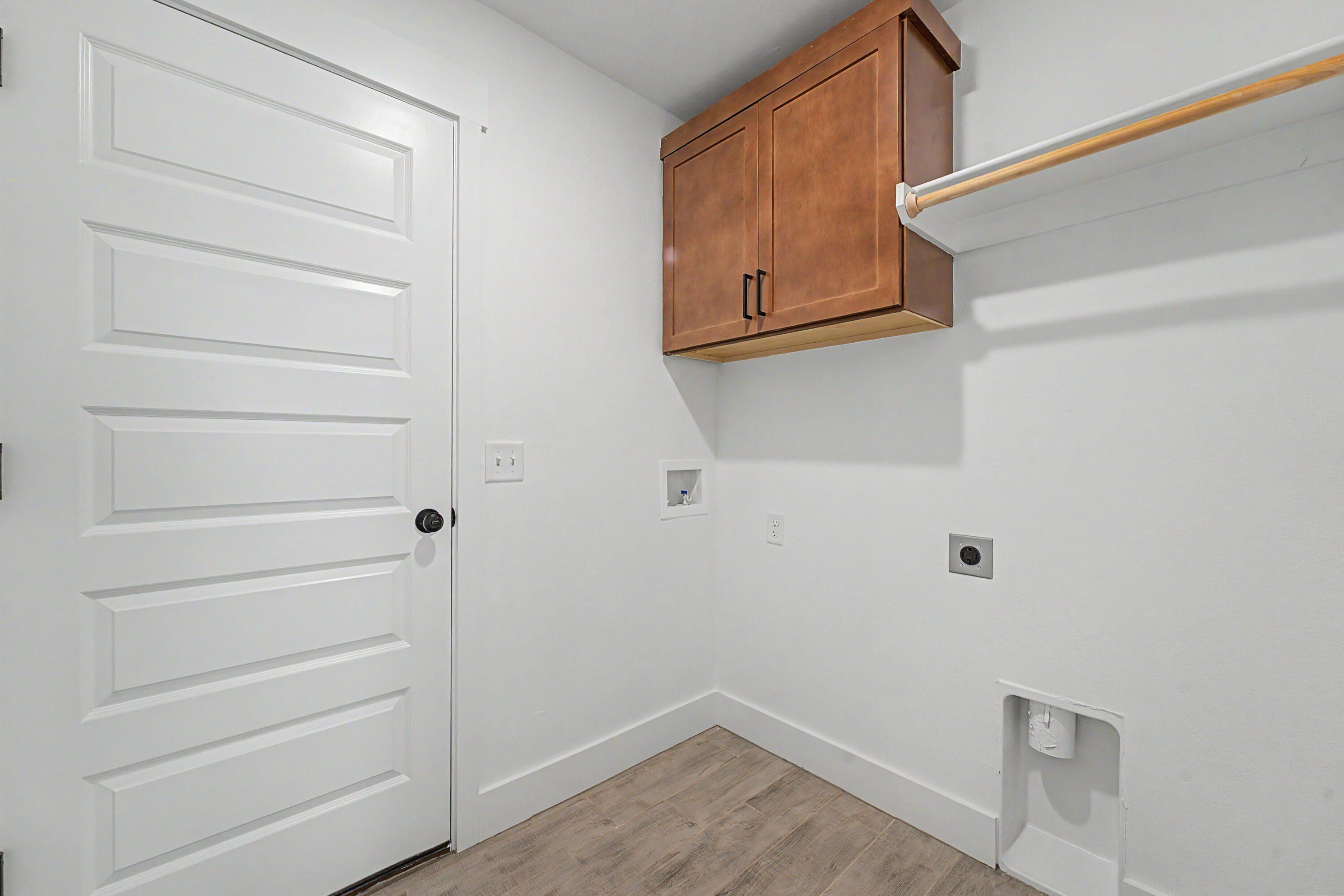 1597 E Charlton Street. Republic, MO 65738