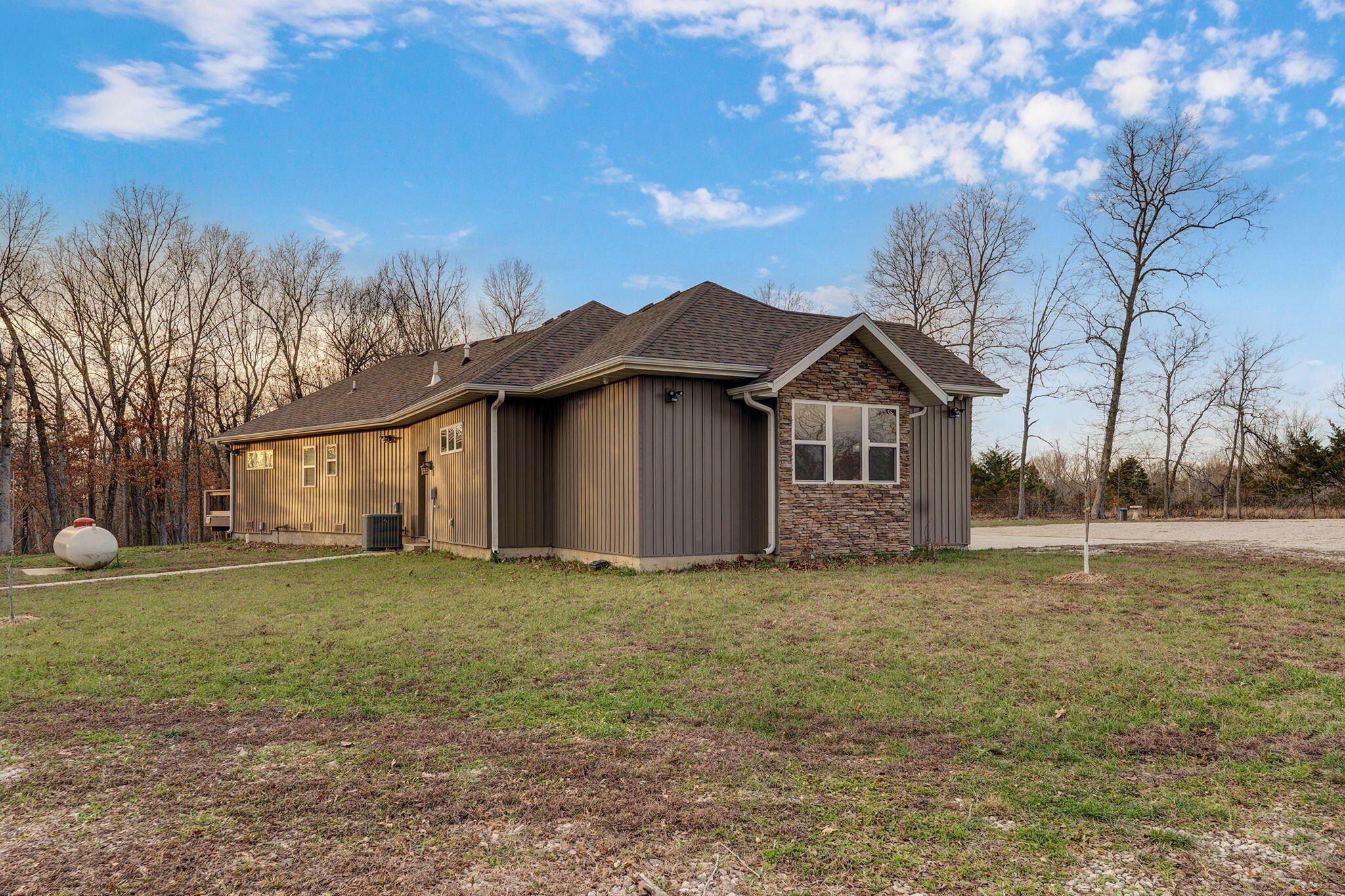 3294 W Farm Road 2. Brighton, MO 65617