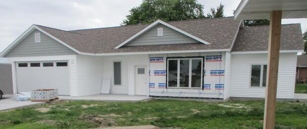820 N Barela Circle. Centralia, MO 65240