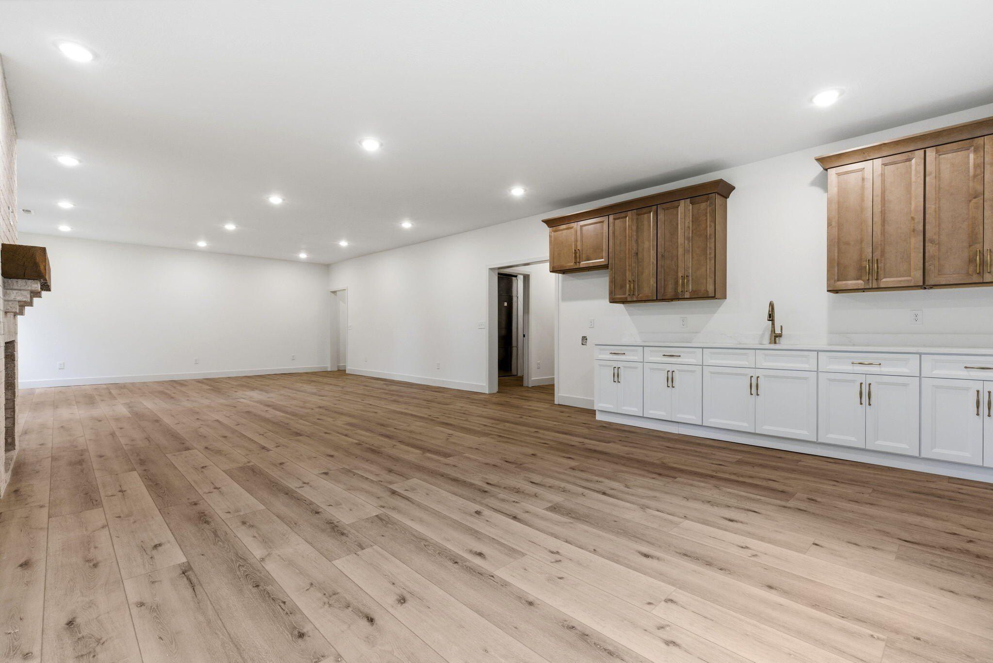 3714 W Rosebrier Court. Springfield, MO 65807