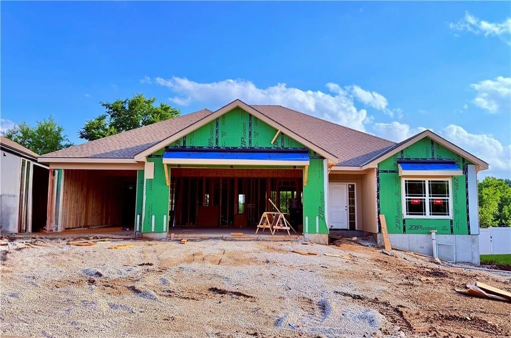 11715 E 231St Street. Peculiar, MO 64078