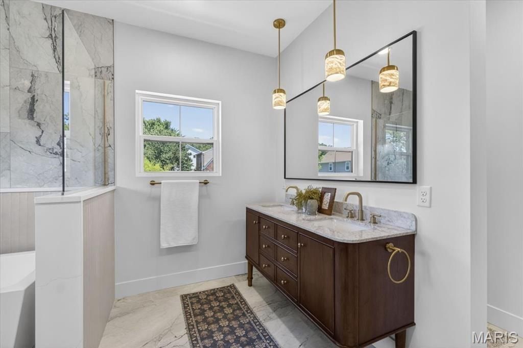 633 Norton Avenue. Saint Louis, MO 63122