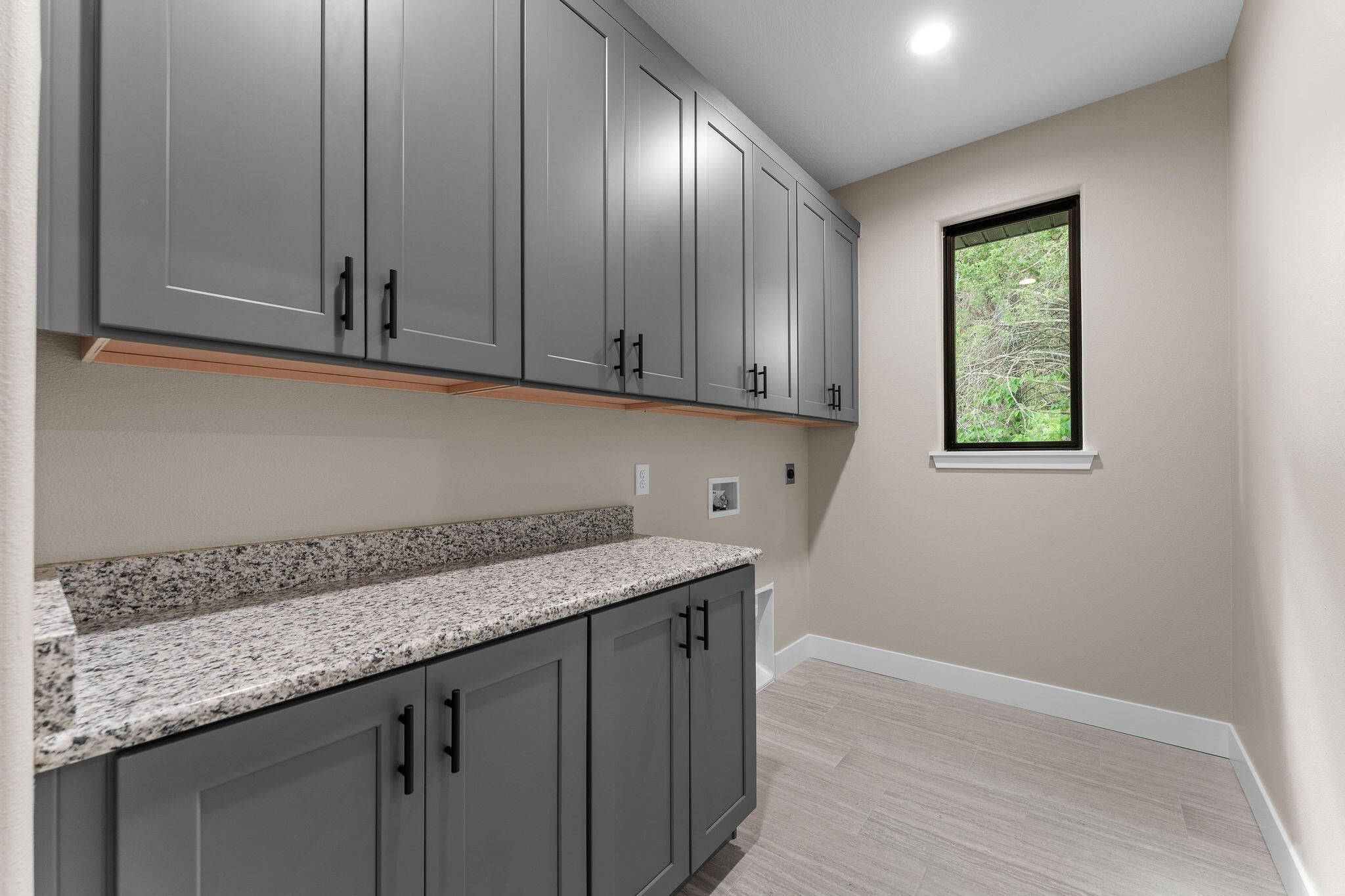 654 Walkington Lane. Branson, MO 65616