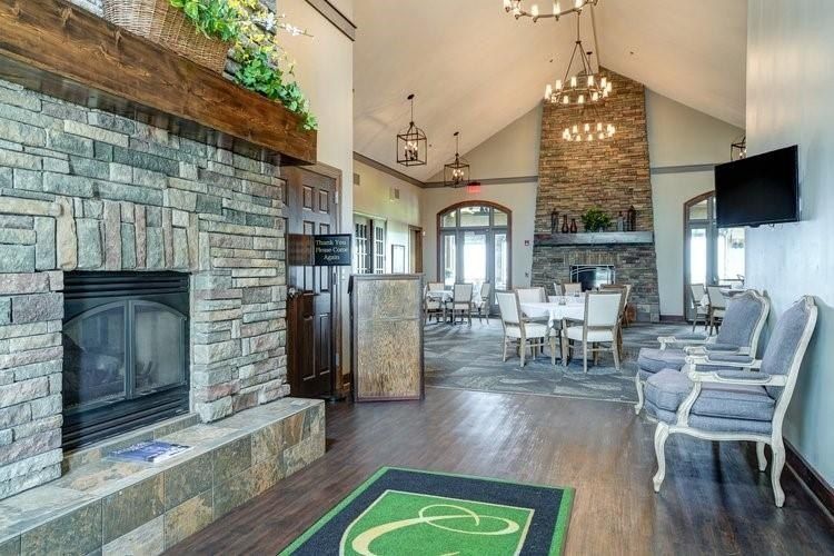 707 Glenn Circle. Raymore, MO 64083